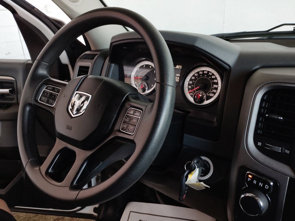 Used 2018 RAM 1500 Tradesman w/ Power & Remote Entry Group AWD/4WD image 23