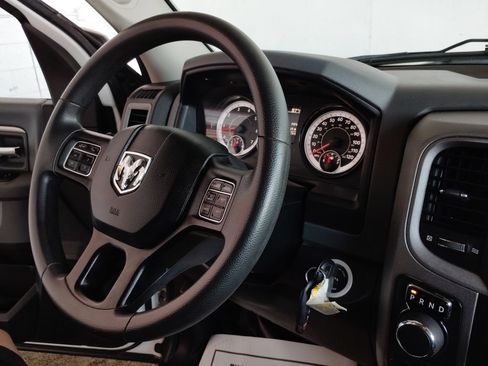 Used 2018 RAM 1500 Tradesman w/ Power & Remote Entry Group AWD/4WD image 23