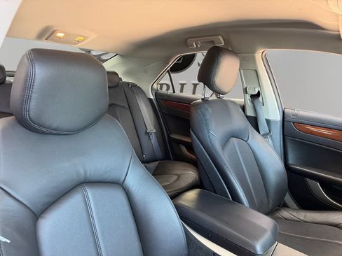 Used 2009 Cadillac CTS 3.6 w/ Wood Trim Package RWD image 15