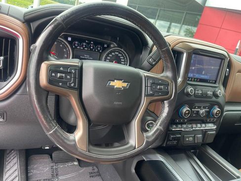 Used 2019 Chevrolet Silverado 1500 High Country image 28