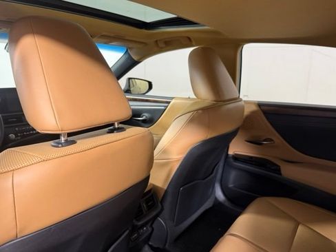 Used 2022 Lexus ES 350 w/ Premium Package FWD image 25