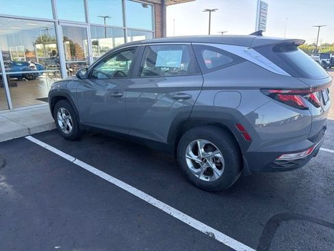 Used 2024 Hyundai Tucson SE AWD/4WD image 4