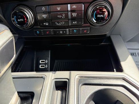 Used 2018 Ford F150 Raptor w/ Equipment Group 802A Luxury AWD/4WD image 31
