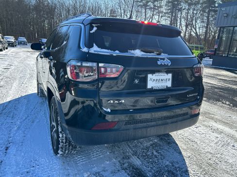 Used 2025 Jeep Compass Limited w/ Sun & Sound Group image 11