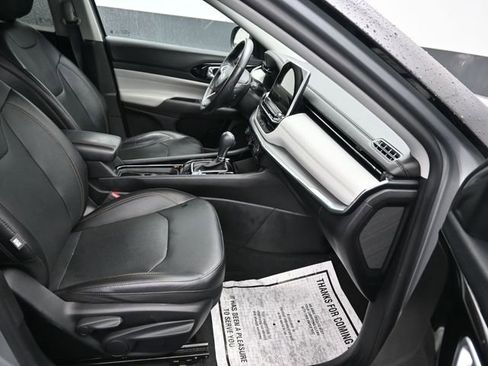Used 2022 Jeep Compass Limited AWD/4WD image 8