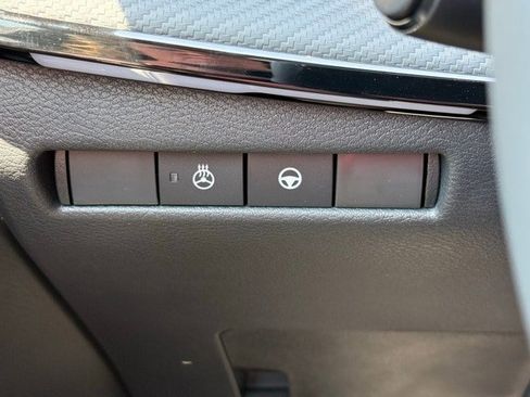 New 2025 Nissan Kicks SR w/ SR Premium Package image 29