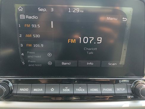 Used 2020 Kia Forte LXS FWD image 25