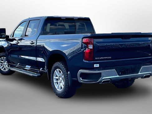 Used 2021 Chevrolet Silverado 1500 LT w/ Z71 Off-Road Package AWD/4WD image 10