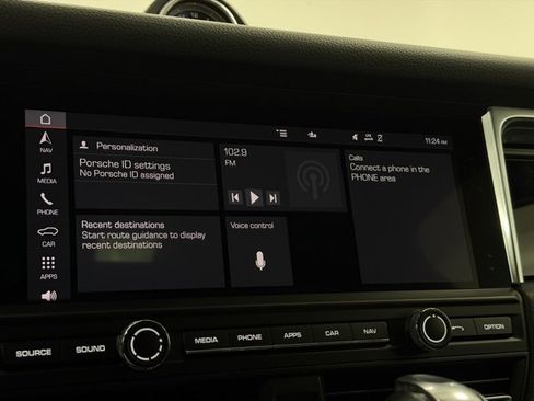 Used 2020 Porsche Macan image 17