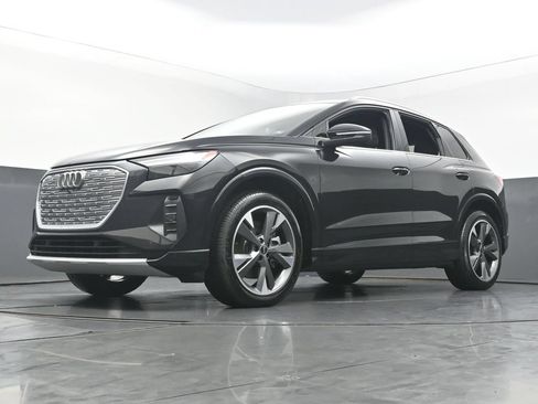 Used 2022 Audi Q4 e-tron Premium Plus w/ Premium Plus AWD/4WD image 6