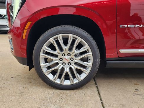 New 2026 GMC Yukon Denali w/ Denali Reserve Package AWD/4WD image 66