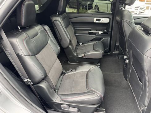 Used 2024 Ford Explorer ST w/ Equipment Group 401A AWD/4WD image 8