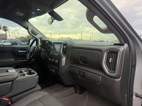 Used 2019 Chevrolet Silverado 1500 RST w/ All-Star Edition AWD/4WD image 28