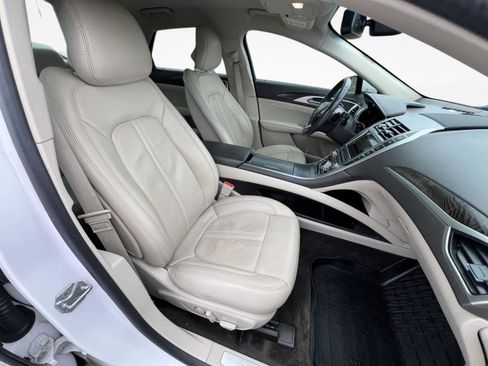 Used 2017 Lincoln MKZ Reserve w/ Technology Package image 27