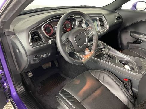Used 2016 Dodge Challenger SRT Hellcat RWD image 3