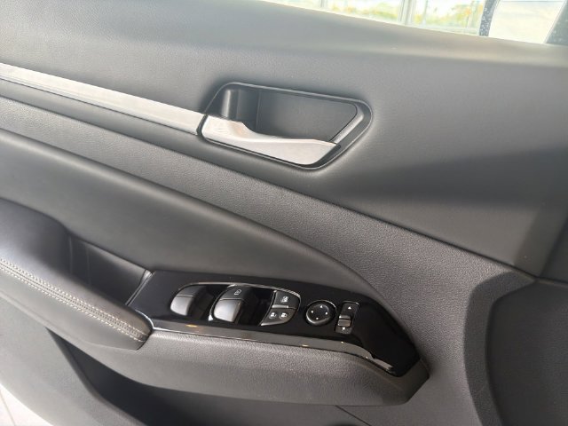 Used 2023 Nissan Altima 2.5 SV FWD image 22