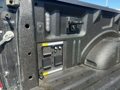 Used 2024 Ford F150 King Ranch w/ FX4 Off-Road Package image 30