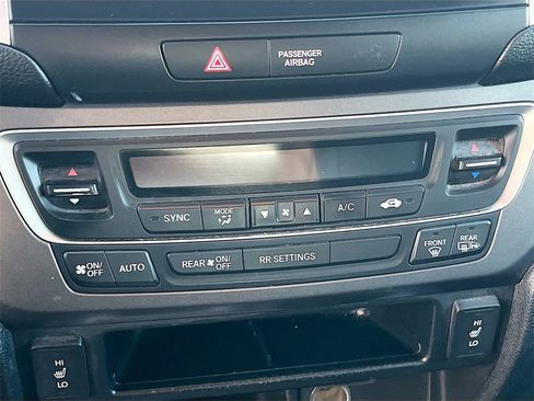 Used 2017 Honda Ridgeline RTL image 15