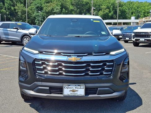 Used 2026 Chevrolet Equinox LT w/ Convenience Package II AWD/4WD image 2
