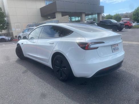 Used 2024 Tesla Model 3 Standard Range RWD image 4