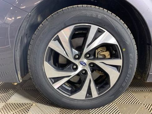 Used 2025 Subaru Legacy Premium AWD/4WD image 34