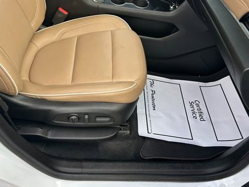 Certified 2023 Chevrolet Traverse Premier image 56