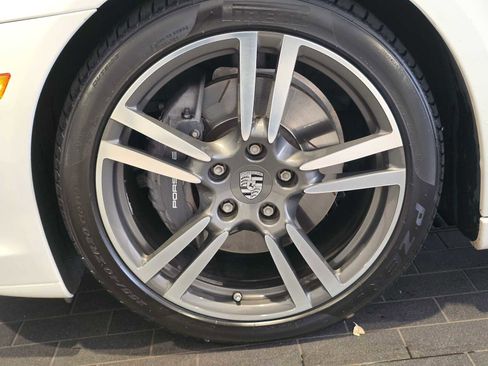 Used 2011 Porsche Panamera RWD image 11