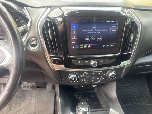 Used 2020 Chevrolet Traverse LT AWD/4WD image 12
