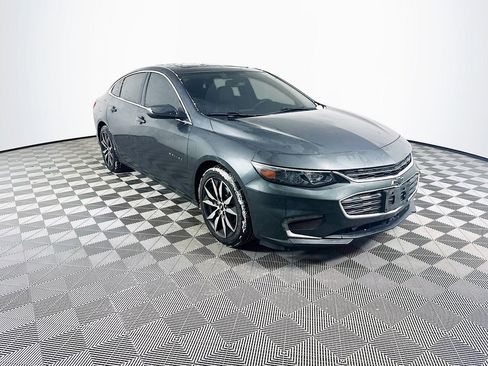 Used 2016 Chevrolet Malibu LT w/ Leather Package image 3