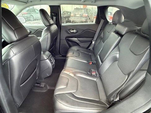 Used 2020 Jeep Cherokee Limited image 14