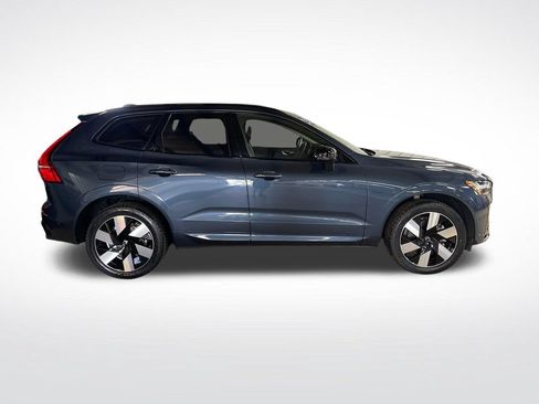 Certified 2025 Volvo XC60 T8 Plus w/ Protection Package Premier AWD/4WD image 7