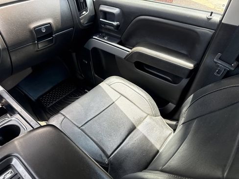 Used 2018 Chevrolet Silverado 1500 LTZ Z71 w/ LTZ Plus Package AWD/4WD image 16