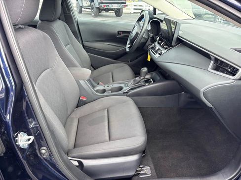 Used 2024 Toyota Corolla LE FWD image 6
