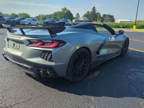 Used 2022 Chevrolet Corvette Stingray Preferred Conv w/ Z51 Performance Package RWD image 5