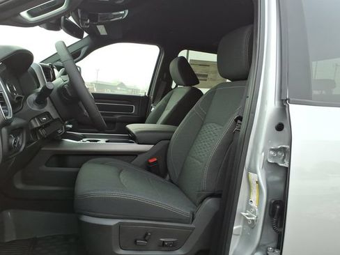 New 2027 RAM 3500 Big Horn AWD/4WD image 12