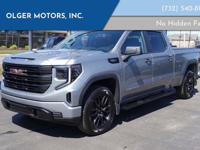 Used 2023 GMC Sierra 1500 Pro w/ Graphite Edition