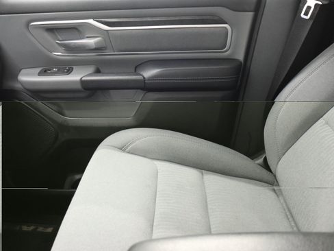 Used 2020 RAM 1500 Big Horn AWD/4WD image 13