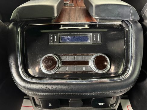 Used 2020 Lincoln Navigator L Reserve w/ Equipment Group 208A Reserve image 28