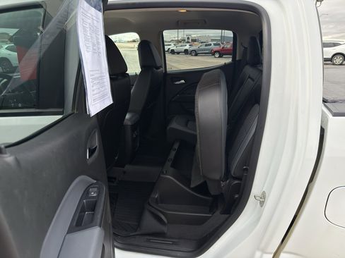 Used 2022 Chevrolet Colorado Z71 w/ Safety Package image 15