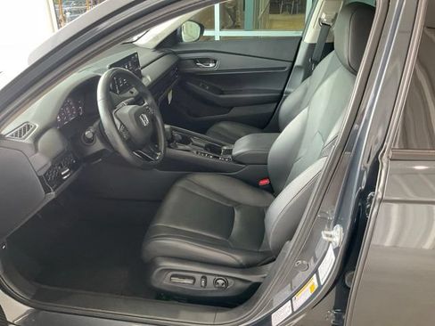 Certified 2025 Honda Accord EX-L image 4