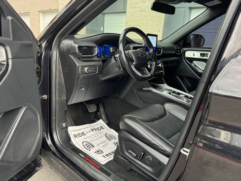 Used 2020 Ford Explorer ST w/ Premium Technology Package AWD/4WD image 18