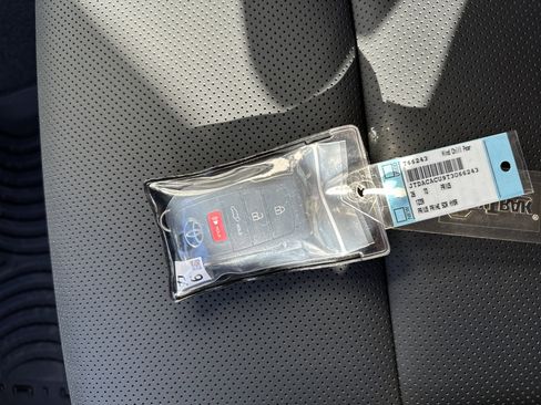 New 2026 Toyota Prius XSE Premium image 36