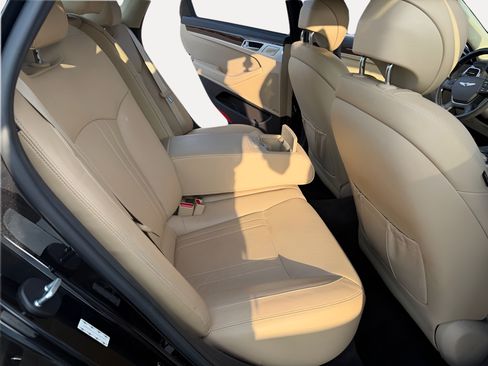 Used 2018 Genesis G80 3.8 w/ Option Group 02 RWD image 8