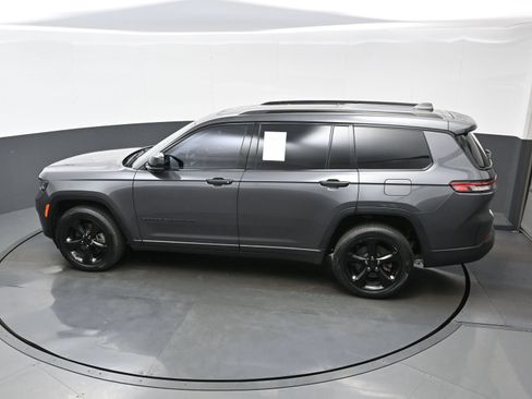 Used 2022 Jeep Grand Cherokee L Limited w/ Luxury Tech Group II AWD/4WD image 39