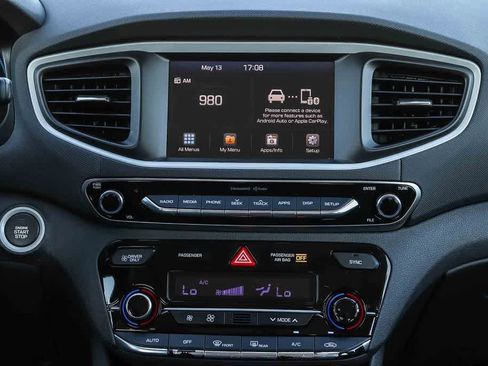 Used 2018 Hyundai Ioniq Plug-In Hybrid FWD image 13