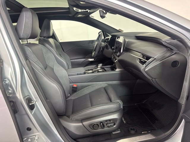 Used 2023 Lexus RX 350 w/ Cold Area Package AWD/4WD image 4