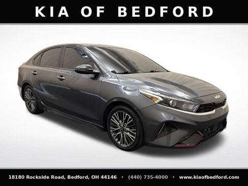 Used 2023 Kia Forte GT-Line w/ GT-Line Premium Package FWD image 3