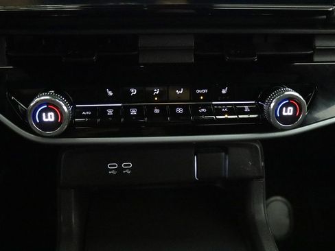 Used 2024 Honda Prologue EX image 21