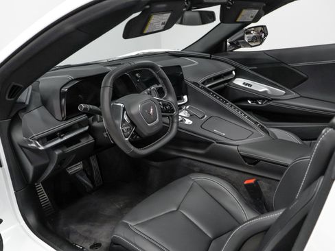 Used 2023 Chevrolet Corvette Stingray Convertible w/1LT w/ Z51 Performance Package image 8