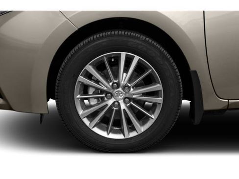 Used 2015 Toyota Corolla LE FWD image 15